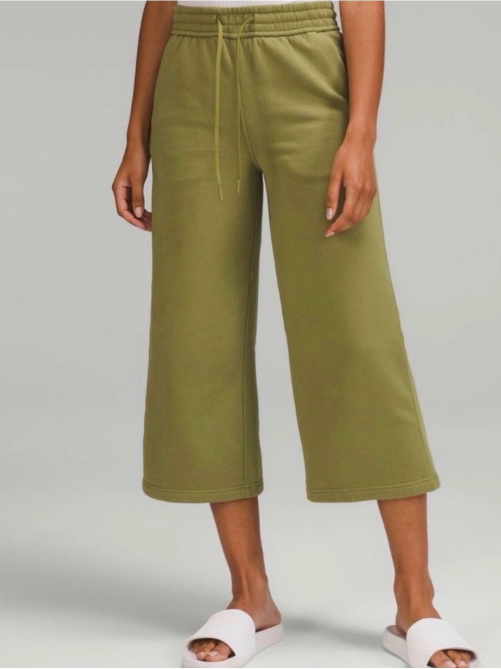 Lululemon Loungeful High-Rise Wide Leg Crop